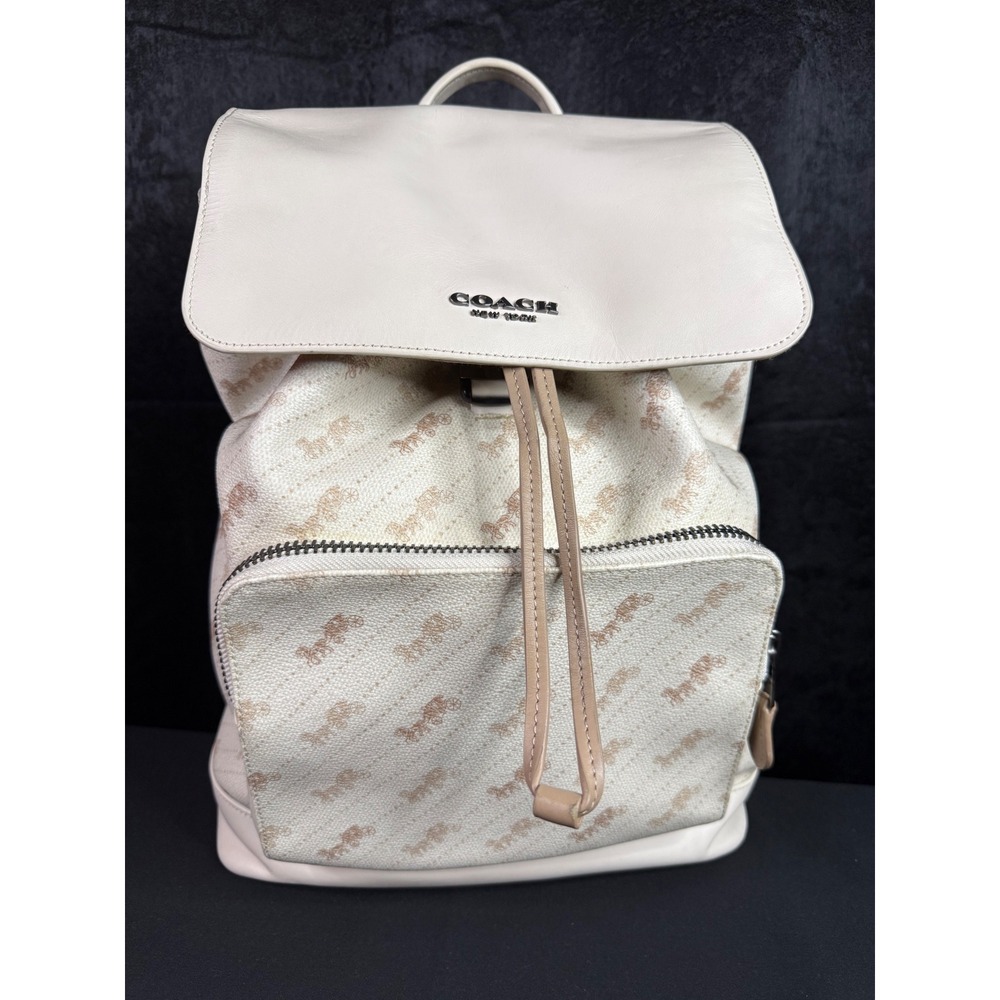 Coach Court Backpack Signature Horse and Carriage Chalk White Leather C4135